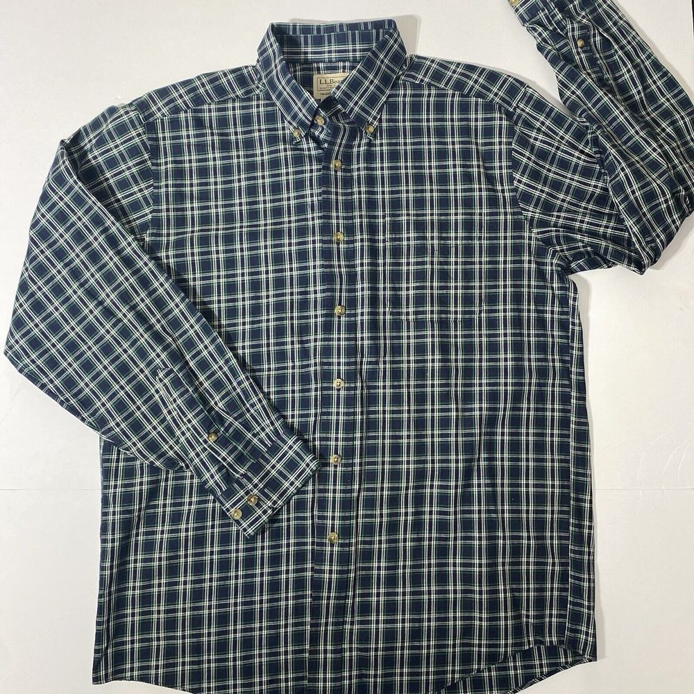 LL Bean Size M Blue Green Plaid Button-Up Long Sleeve Shirt Men